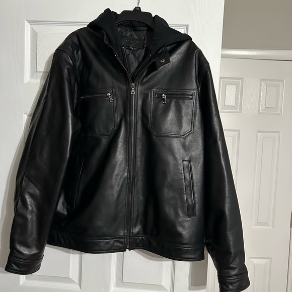 Men's Black Leather Jacket - Picture 1 of 2